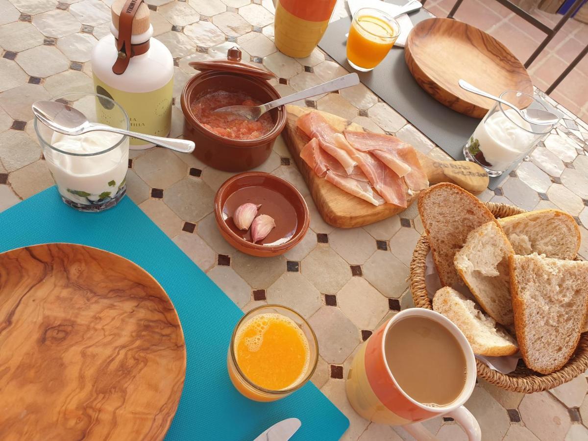 Los Romanes Premium Bed & Breakfast Casa Alegria Andaluza المظهر الخارجي الصورة