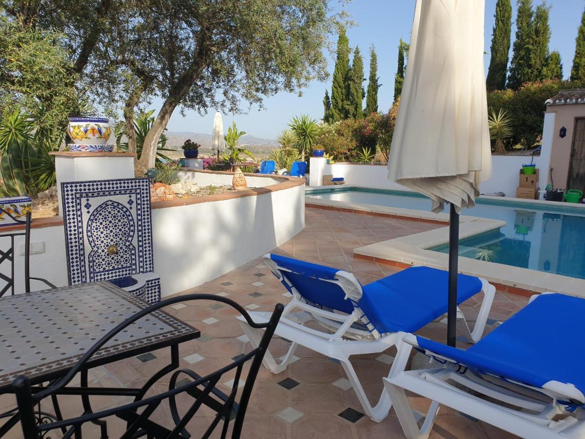 Los Romanes Premium Bed & Breakfast Casa Alegria Andaluza المظهر الخارجي الصورة