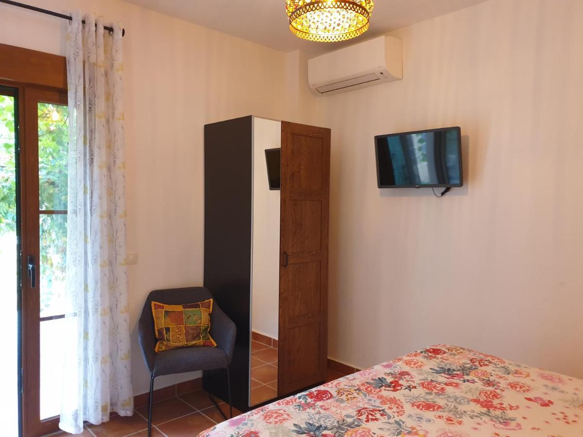 Los Romanes Premium Bed & Breakfast Casa Alegria Andaluza المظهر الخارجي الصورة