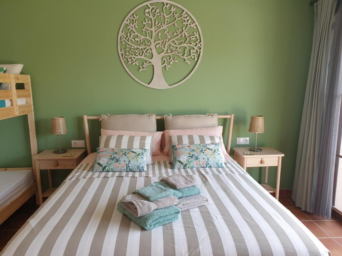 Los Romanes Premium Bed & Breakfast Casa Alegria Andaluza المظهر الخارجي الصورة