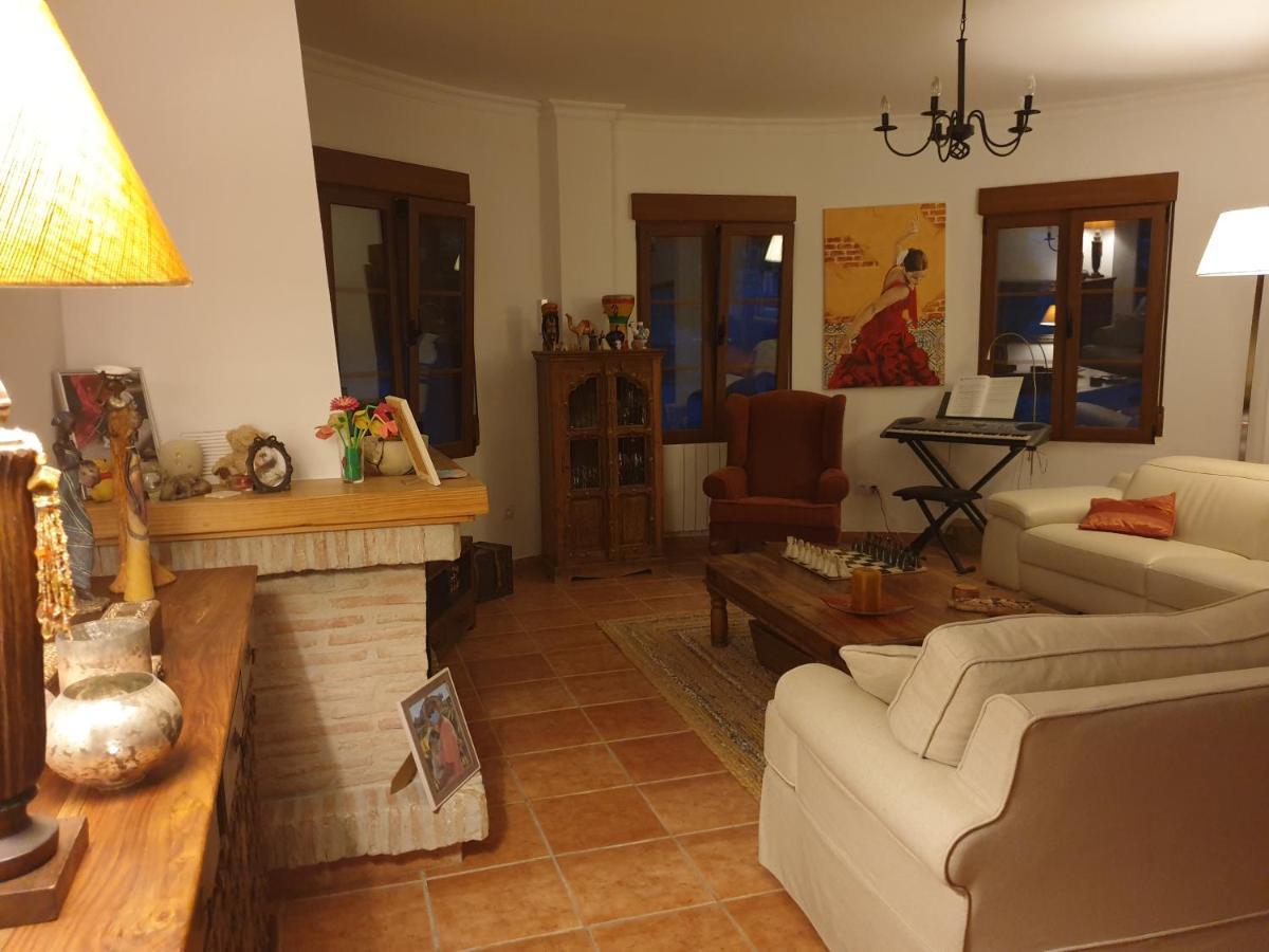 Los Romanes Premium Bed & Breakfast Casa Alegria Andaluza المظهر الخارجي الصورة
