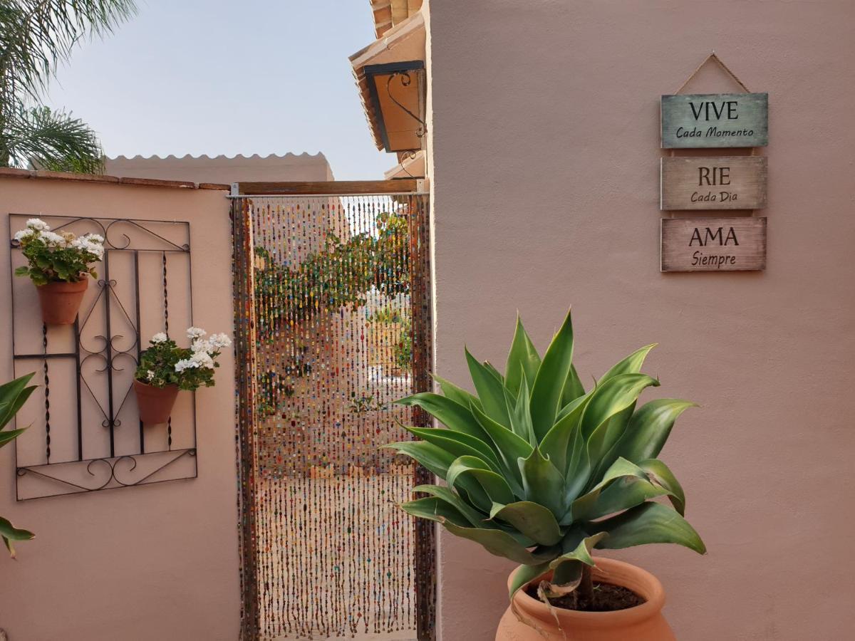 Los Romanes Premium Bed & Breakfast Casa Alegria Andaluza المظهر الخارجي الصورة